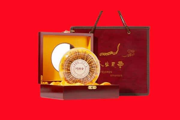 收购资讯:肇东市回收冬虫夏草是按克吗